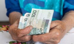 Dodatek dopełniający 2026 – ile wynosi, dla kogo, kiedy wypłata?